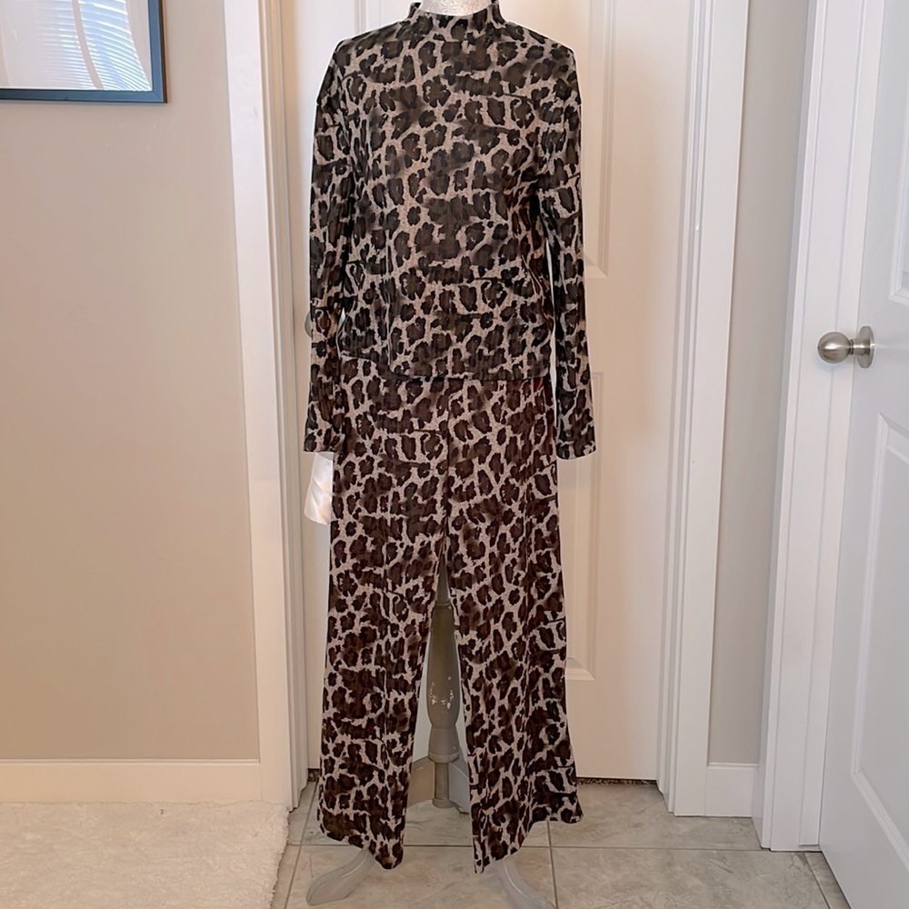 ZARA leopard setup. Top+pants